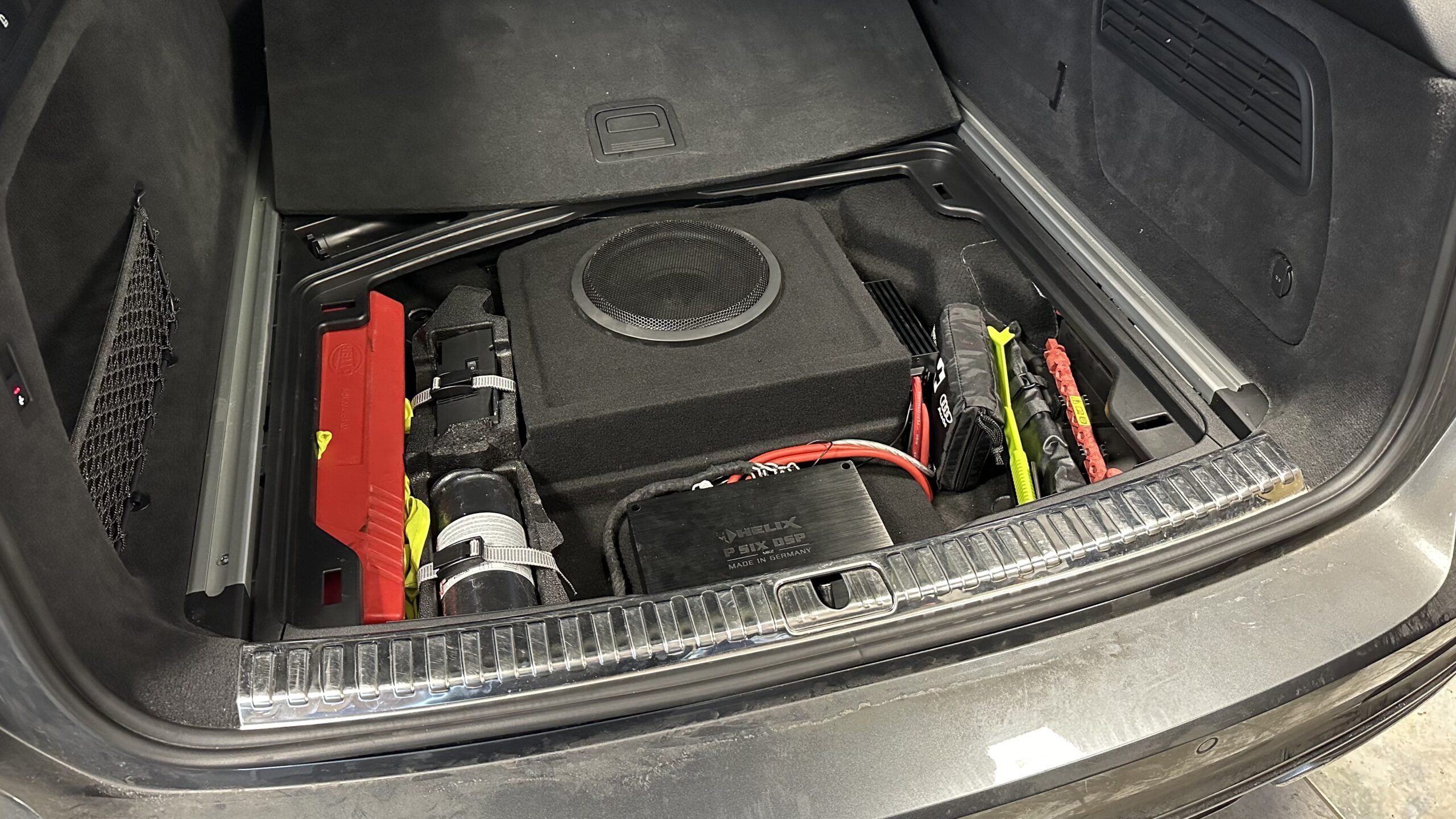 Helix Subwoofer & P SIX DSP
