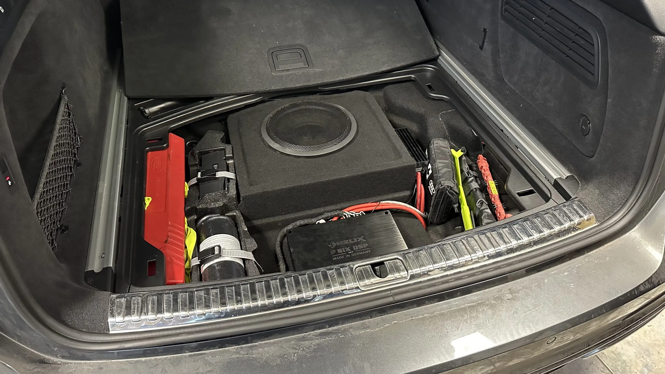 Helix Subwoofer – Audi A6