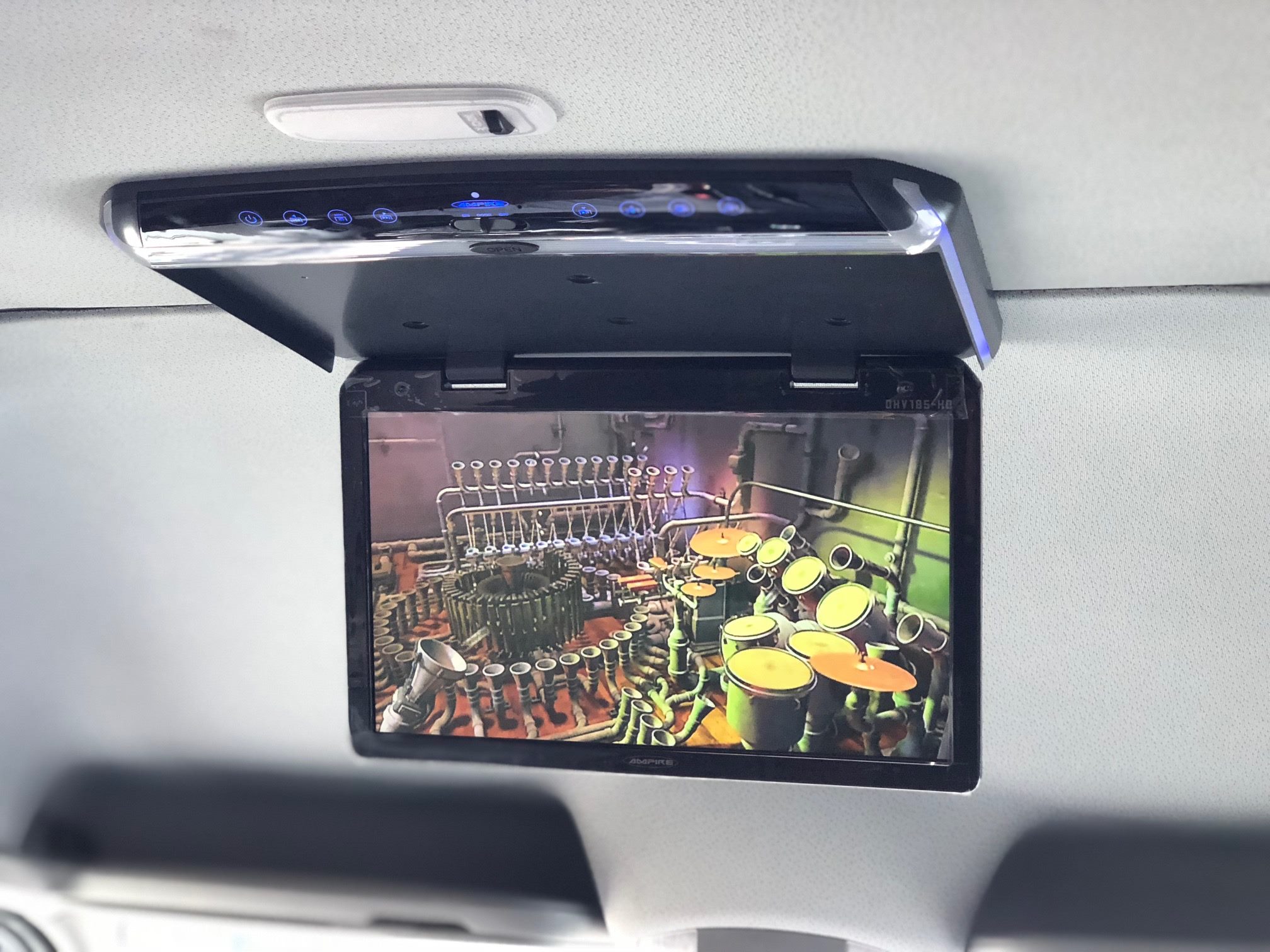 18″ FullHD Deckenmonitor