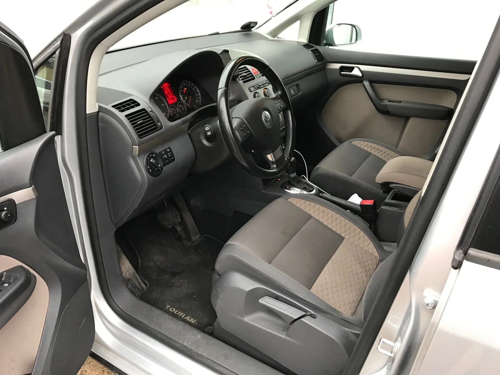 VW Cross Touran – Foto 2
