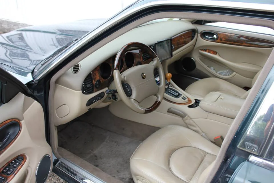 Jaguar Daimler XJ 8 – Foto 2