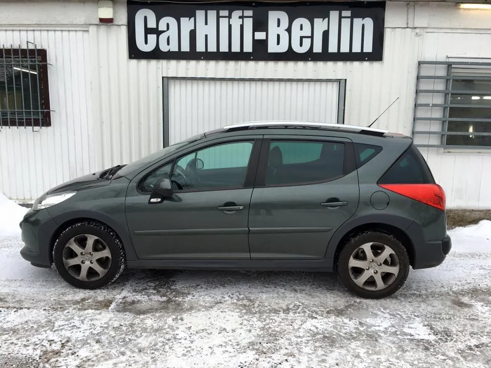 Peugeot 207 – Foto 1