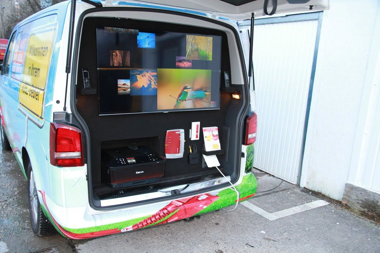 VW T5 Demofahrzeug für einen Telefonanbieter – Foto 2