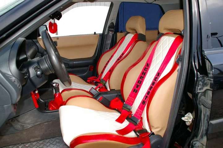 Mazda 323F – Foto 3
