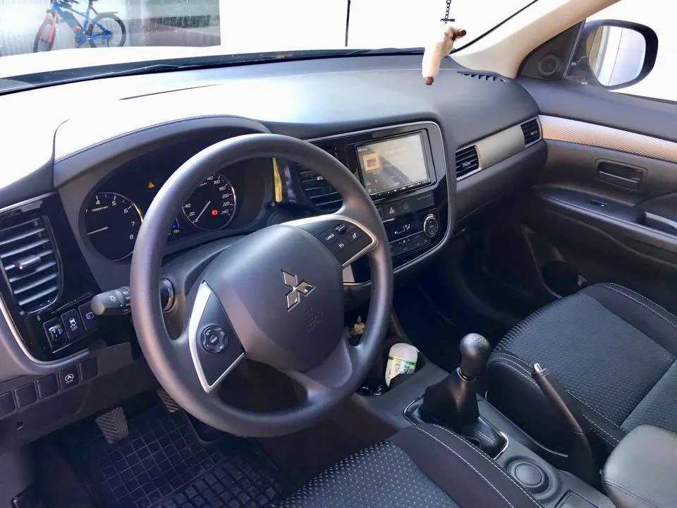 Mitsubishi Outlander – Foto 2