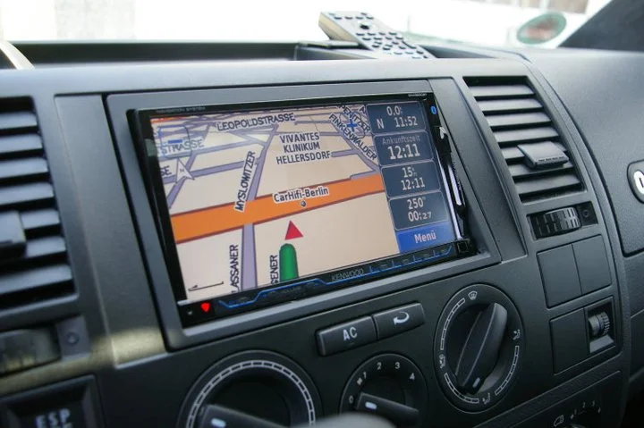 VW T5 mit Navi, Multimedia und komplett Leder/Alcantaraausstattun – Foto 7