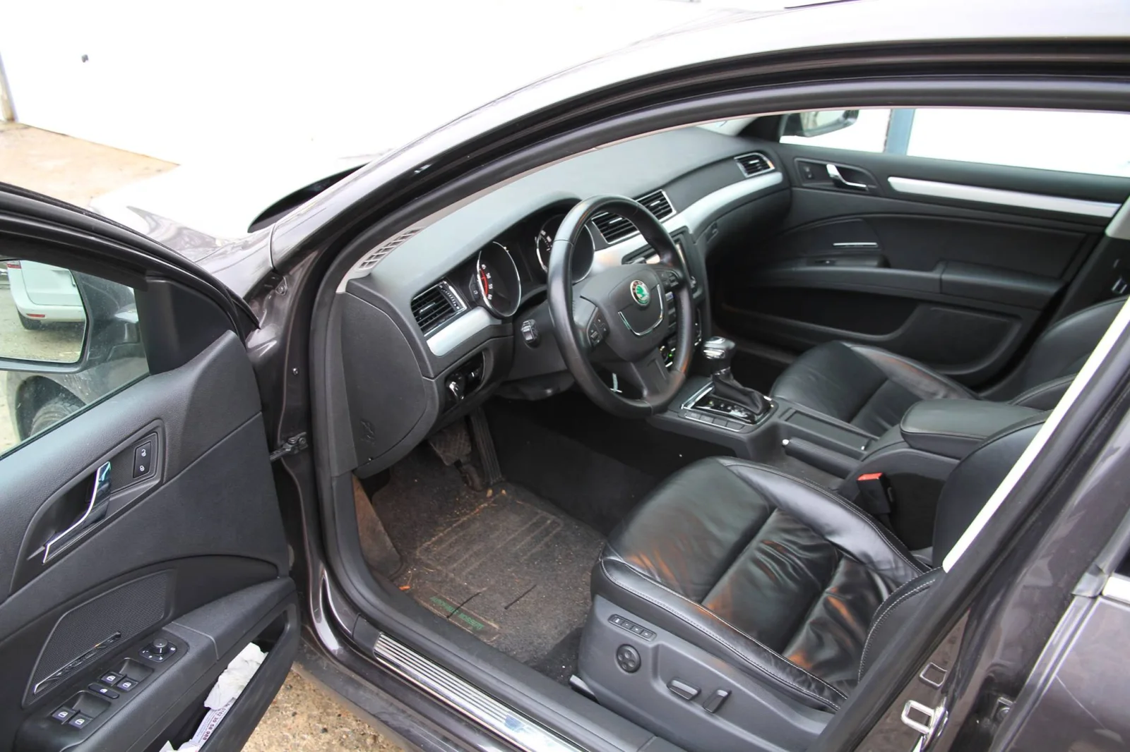 Skoda Superb – Foto 2