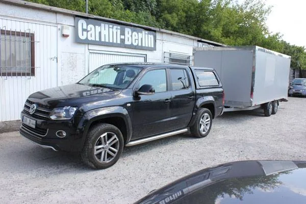 VW Amarok mit Anhänger