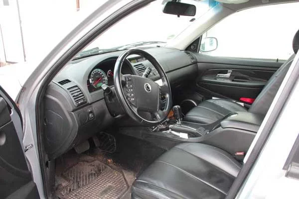Ssangyong Rexton – Foto 2