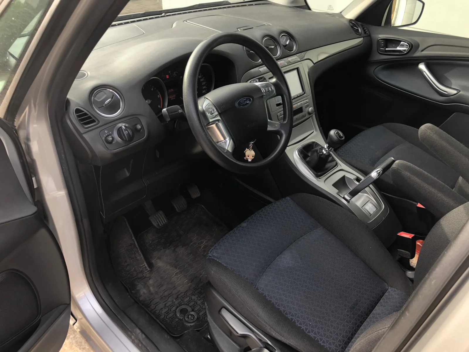 Ford Galaxy – Foto 2