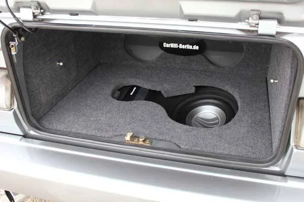 VW Golf 1 Cabrio – Foto 4