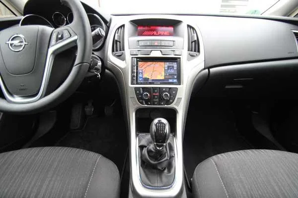 Opel Astra J – Foto 4