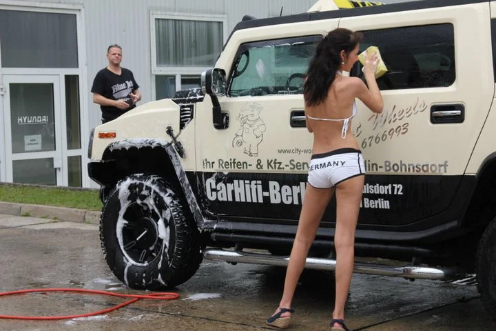 Bikini Car Wash Day in Strausberg – Foto 4