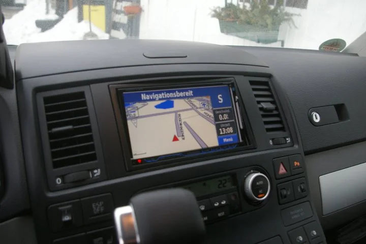 VW T5 Navi, Multimedia und Folien komplett Beklebung – Foto 5
