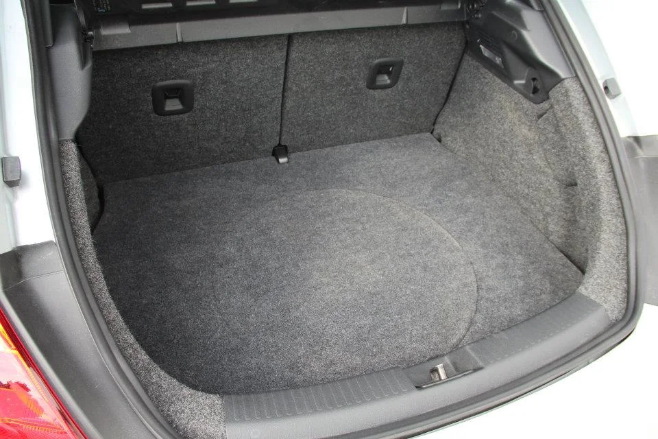 VW Beetle New Kenwood Demofahrzeug – Foto 3