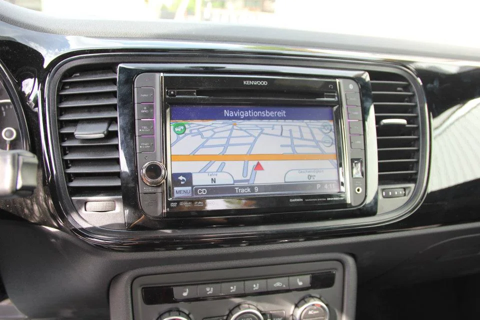 VW Beetle New Kenwood Demofahrzeug – Foto 5