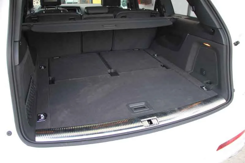 Audi Q7 V12 – Foto 3