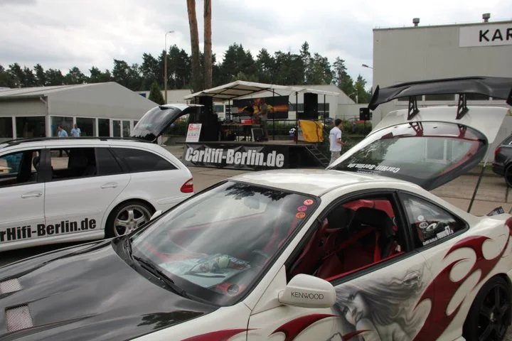 Bikini Car Wash Day in Strausberg
