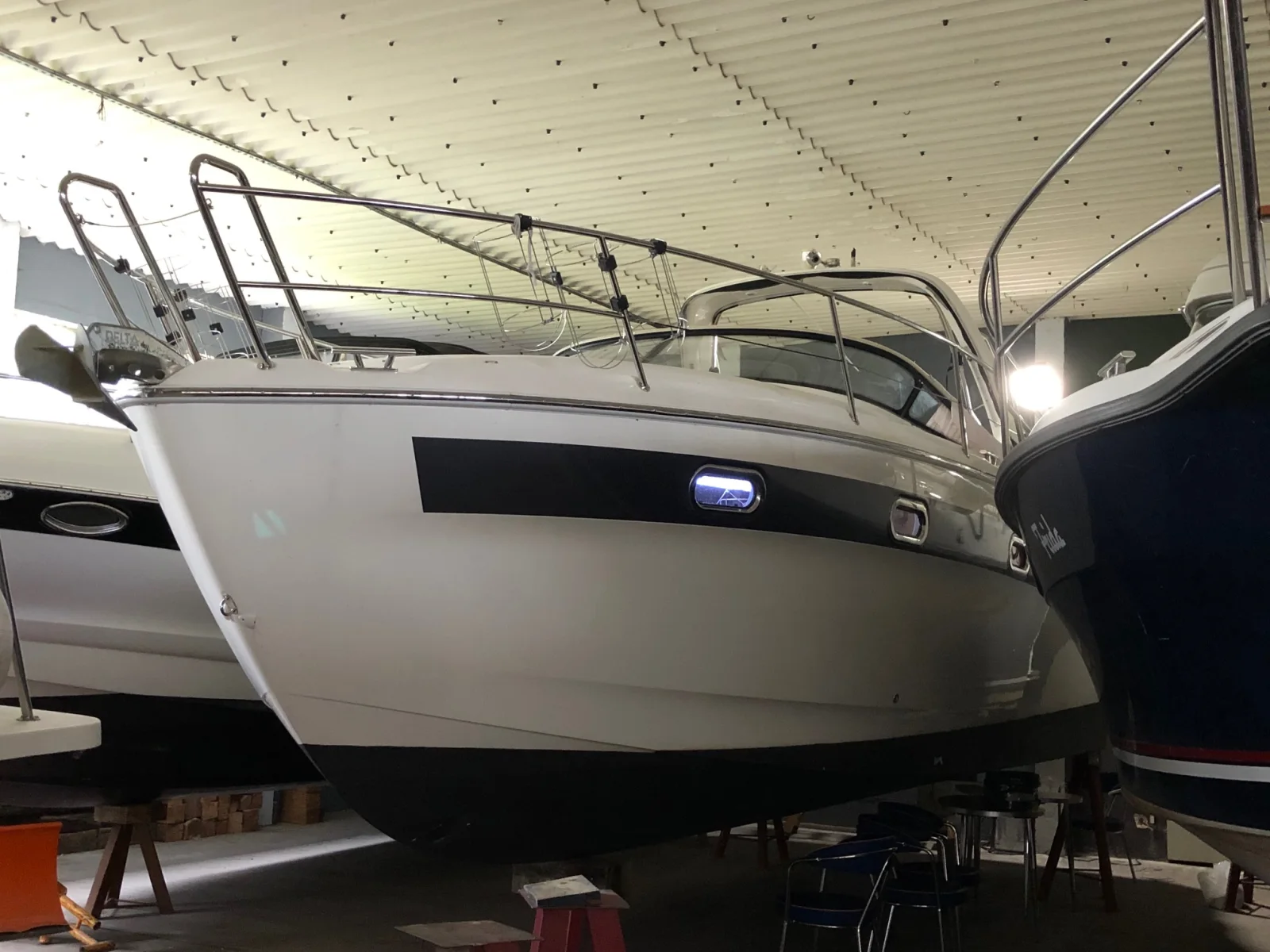 Boot Yacht – Foto 1