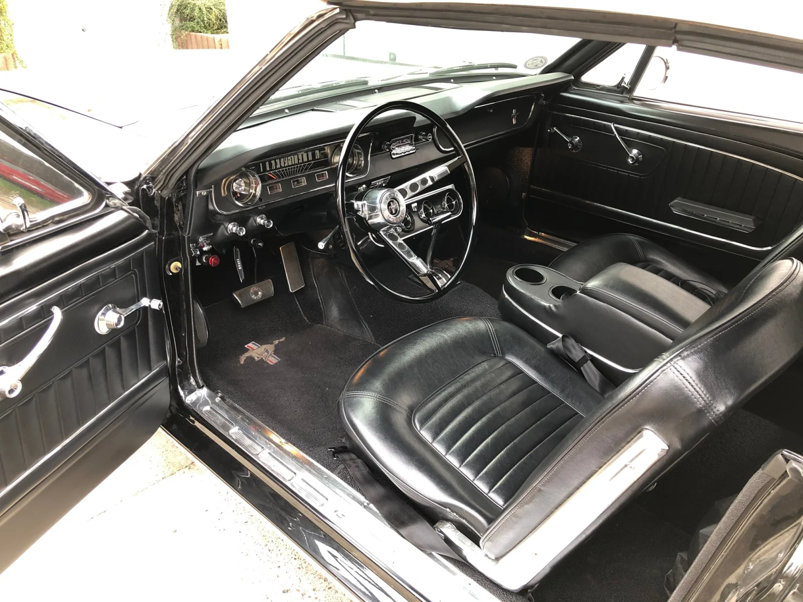 Ford Mustang Cabrio – Foto 2