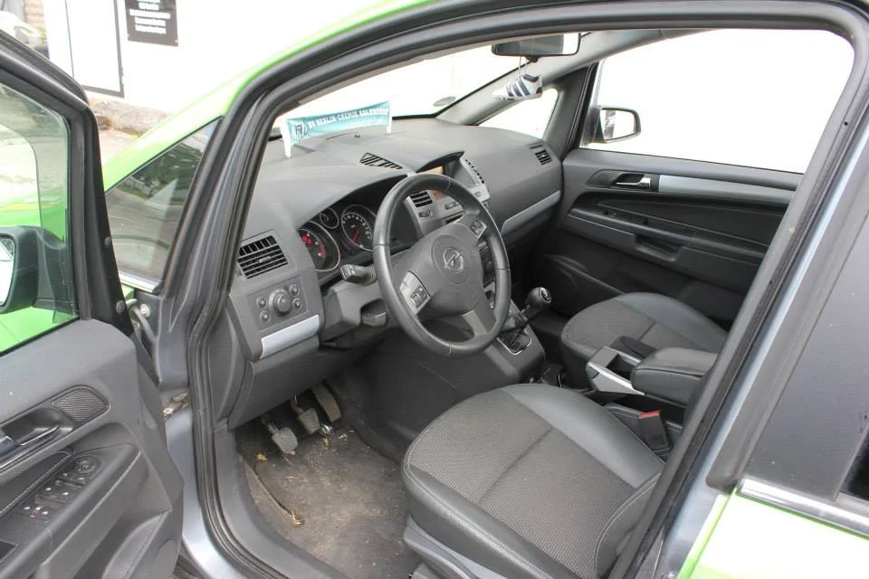 Opel Zafira – Foto 2