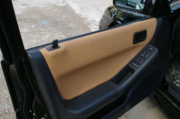 Mazda 323F – Foto 4