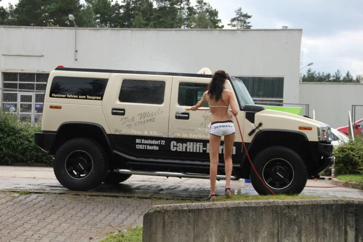 Bikini Car Wash Day in Strausberg – Foto 2