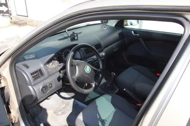 Skoda Octavia Kombi – Foto 2