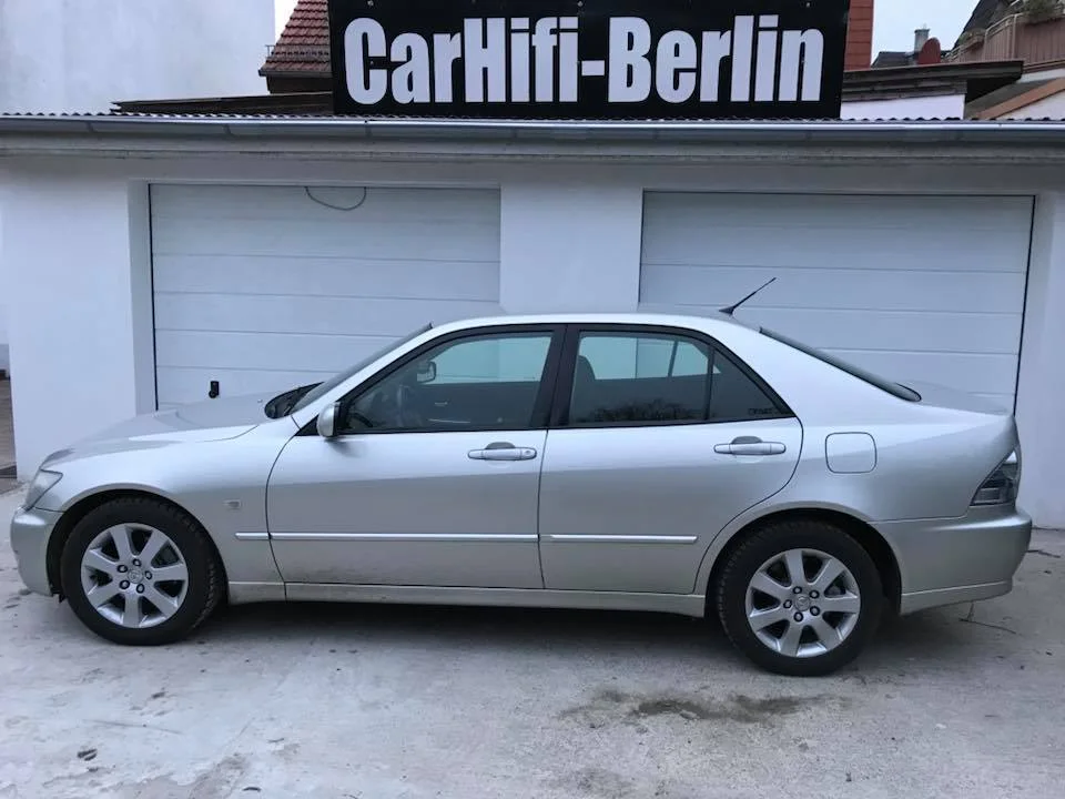 Luxus IS300 – Foto 1