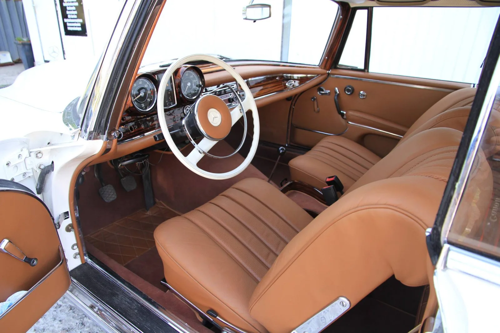 Mercedes W111 280 SE Coupe, Baujahr 1966 – Foto 2