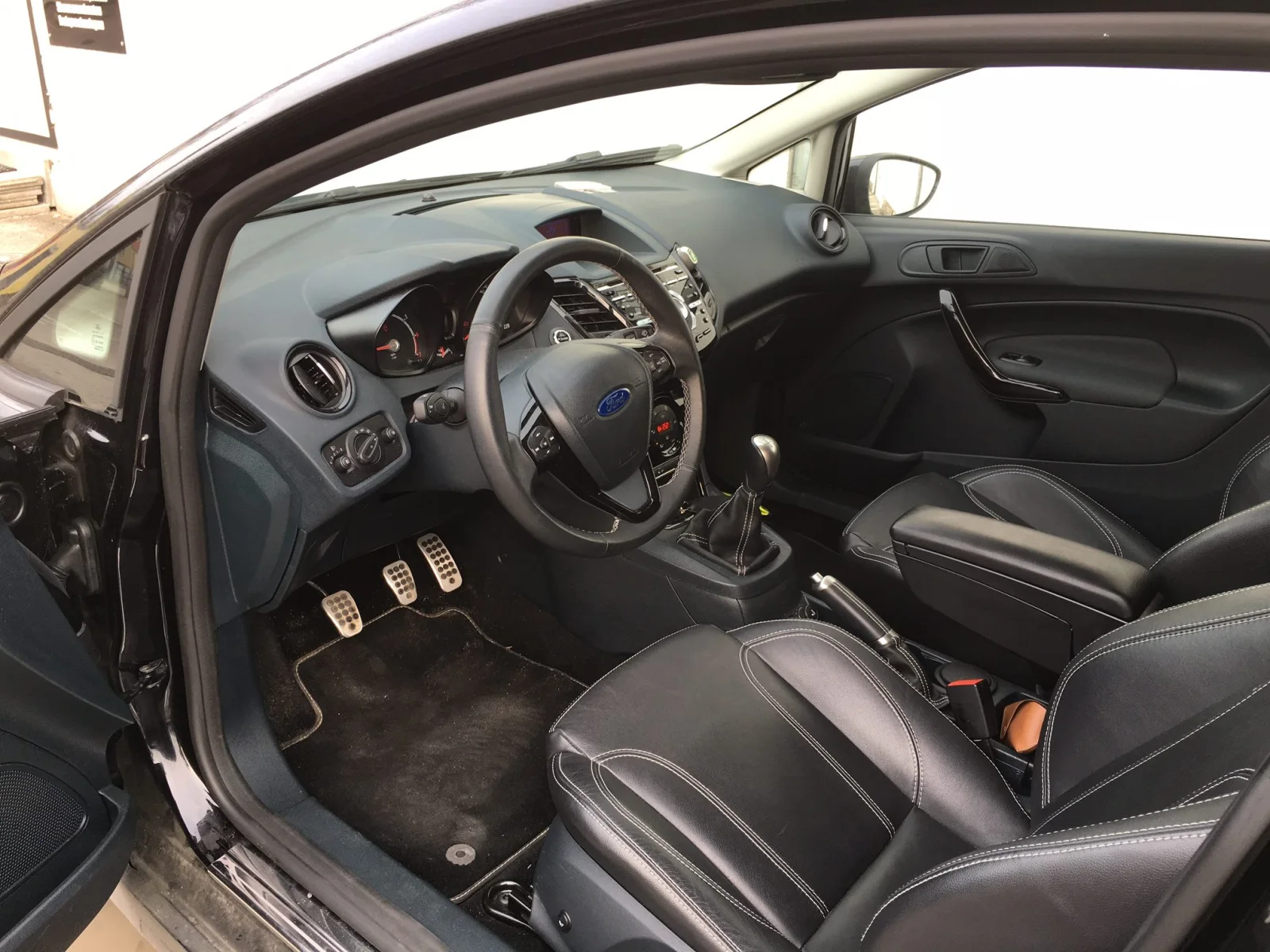 Ford Fiesta – Foto 2