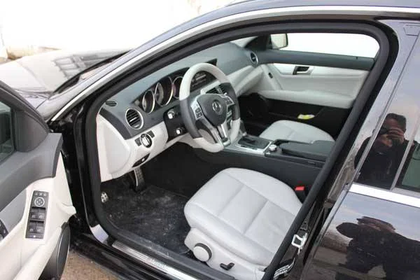 Mercedes C-Klasse W204 – Foto 2