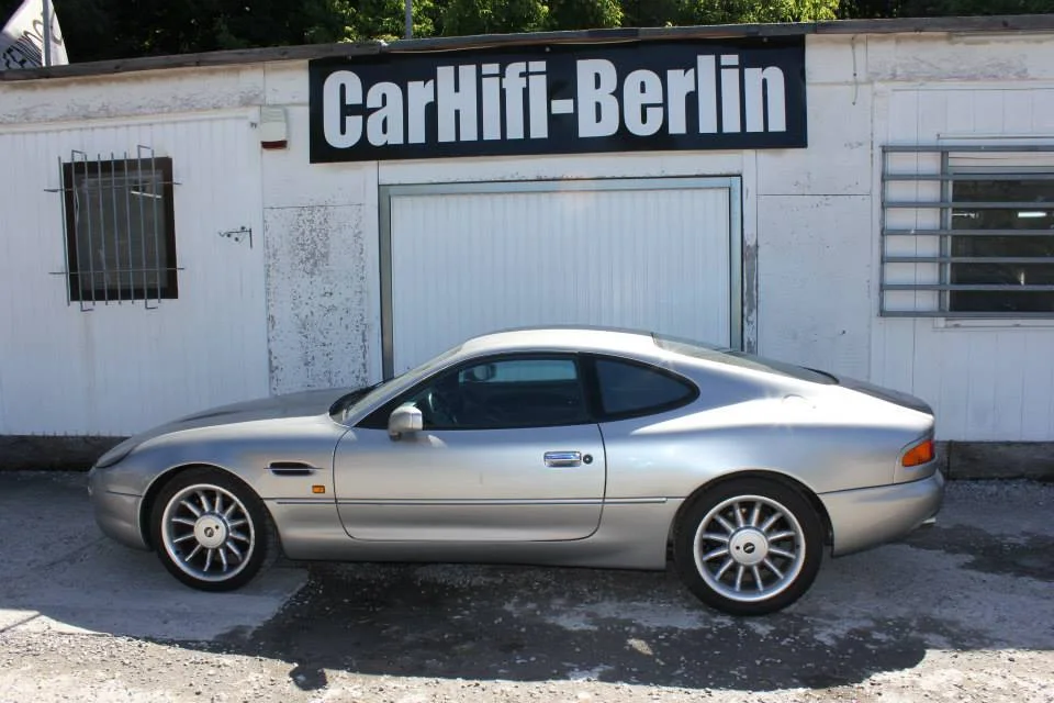 Aston Martin DB7
