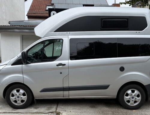 Ford Transit Custom WoMo mit Kenwood HighEnd Radio und Rückfahrkamera ausgestattet